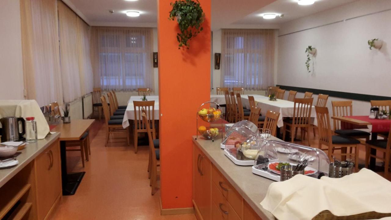 Hotel - Restaurant Martinihof Neudorfl المظهر الخارجي الصورة
